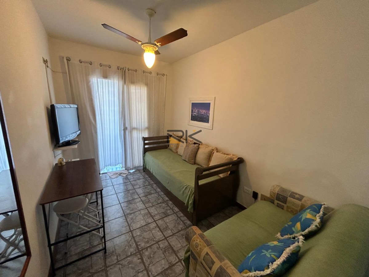 Apartamento Praia Grande com 1 Dormitório,1 Vaga de Garagem,sacada e Cozinha
