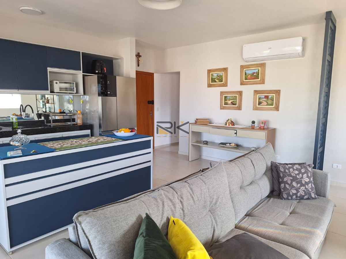 Casa à Venda No Centro de Ubatuba com 3 Dormitórios e Varanda Gourmet